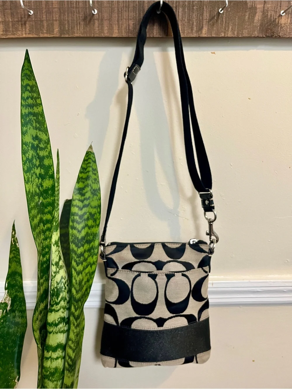 Vintage Coach Black and Tan Signature Crossbody Purse